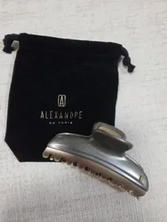 ALEXANDRE DE PARIS ヘアクリップ 巾着付き - メルカリ