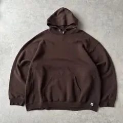 russell パーカー