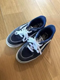 Item thumbnail for item c1bedcda-d7d2-45f0-8cc9-082a47f91034