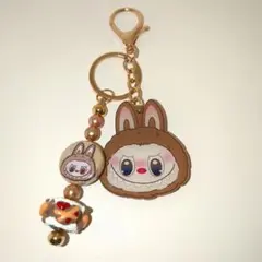 ラブブ　キーホルダー