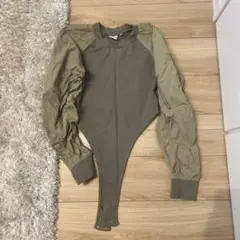 MOUSSY カーキ　長袖ボディスーツのサムネイル