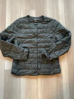 収納袋付き　ユニクロ ウルトラライトダウン オリーブ　 Mサイズ