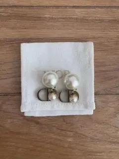 Dior Tribales ピアス