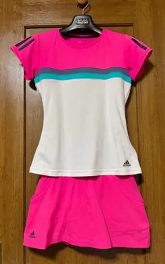 美品【adidas／アディダス】テニスウエア　上下 セットアップ　上S　下XS