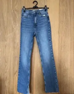 【新品タグ付き】ZARA SLIM FLARE デニム　36
