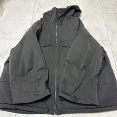 UNIQLO x White Mountaineering ダウンジャケットのサムネイル