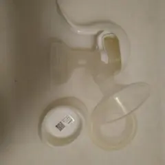 手動式母乳搾乳器 透明 プラスチック製