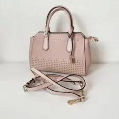 マイケルコース　スタッズ付きショルダーバッグ　2way ベビーピンク