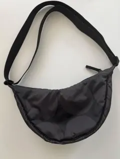 ユニクロ　マリメッコ　ラウンドミニショルダーバッグ　ダークグレー UNIQLO