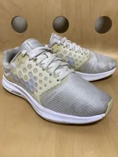 オススメ‼️Nike ダウンシフター7サイズ23.5送料込^_^