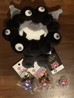 ミャクミャクなりきり クロミ ぬいぐるみ 立体マスコット アクリルチャーム