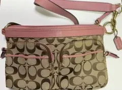 希少　coach コーチ　ショルダーバッグ　2ポケットモデル　シグネチャー