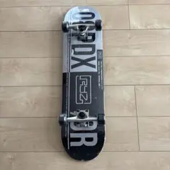 7.75インチ　RYZ　スケボー スケートボード　ライズ　コンプリート