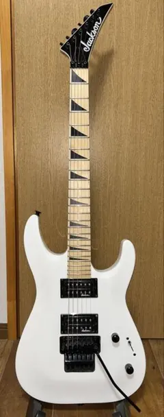 JACKSON JS32 Dinky DKA-M（予備弦付き）のサムネイル