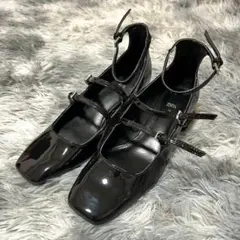 美品 ZARA ブラック ストラップ付き スクエア パンプス エナメル 23cm
