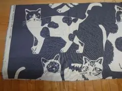 エチノ猫柄　グレー生地　KOKKA
