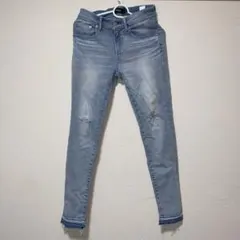 AZULスキニーデニム ライトブルー ダメージ加工