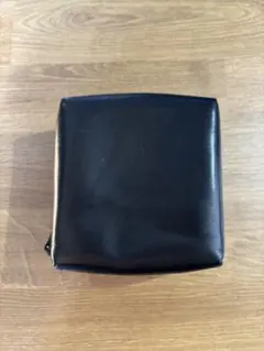 Drip レザースクエアポーチ - Sサイズ ブラック