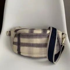 本革　牛革　グレーンチェック柄ボディバッグ　ホワイトxネイビー　ハンドメイド