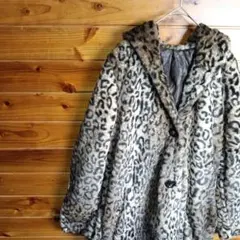 ファーコート　フェイクファー　ボア系フードコート　ヒョウ柄　アニマル柄　もこもこ