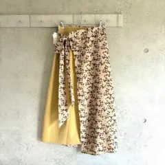 【新品未使用】TINA：JOJUN 花柄ドッキング ラップスカートのサムネイル