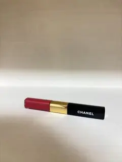 シャネル ル ルージュ デュオ ウルトラ トゥニュ 54 ストロベリーレッド