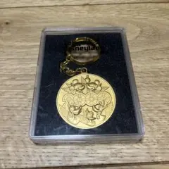 ケース付　東京ディズニーランド ミレニアム記念メダルキーホルダー 2000年