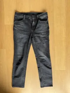 UNIQLO スリム　 ダークグレー デニム　26cm