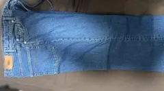 LACOSTE HF2448-10 デニムパンツ サイズ34 インディゴのサムネイル