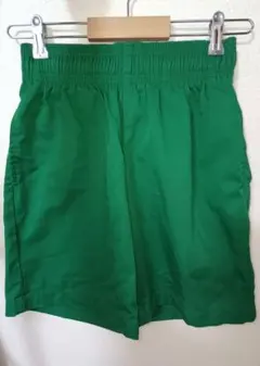 GU 緑色ショートパンツ ゴムウエスト