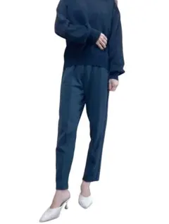 スラックス　パンツ　Mサイズ