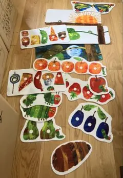 『はらぺこあおむし』　フェルト絵本セット