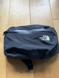 THE NORTH FACE ボディバッグ　ブラック　ゴアテックス防水