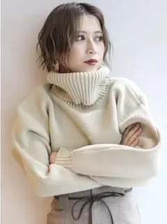 ★期間限定値下げ★MURUA BIGタートルニットプルオーバー アイボリー