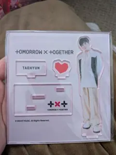 +TOMORROW +TOGETHER TAEHYUN アクリルスタンド