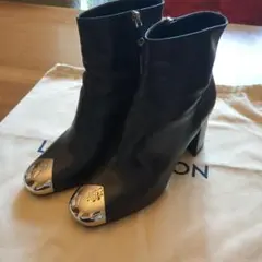 美品！Louis Vuitton 　ブラック レザー アンクルブーツのサムネイル