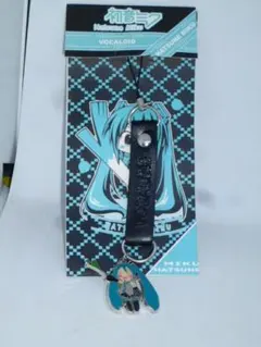 b★未使用★初音ミク ストラップ ボーカロイドメタルキーホルダー