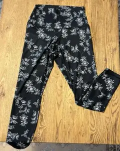 値下げ4,800円→4,500円【SUKALA】ピラティスヨガレギンスＭサイズ