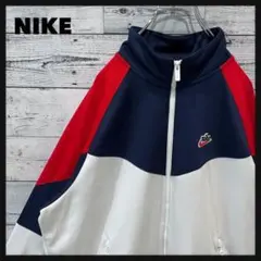 t75【美品】ナイキ ワンポイント フルジップ 刺繍 ロゴ ジャケット 一点物