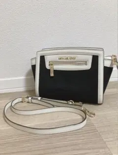 MICHAEL KORS マイケルコース ショルダーバッグのサムネイル