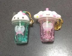 サンリオ　「ポチャッコ」&「シナモンロール」　カラフルソーダ キーホルダー