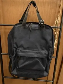 無印良品　リュック　ネイビー