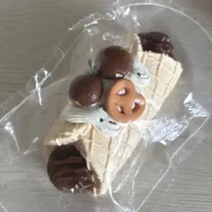 Kikisquishy★栗 ワッフルチョコクリームサンド★スクイーズ