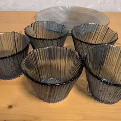 ガラス製ストライプボウルとカップセット