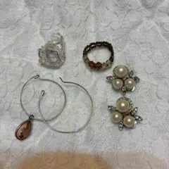 アクセサリーパーツまとめ売り 指輪 ピアス イヤリング ビーズ　部品　ジャンク品