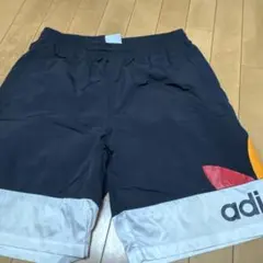 adidas カラーブロック ショートパンツのサムネイル