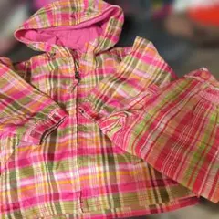 美品gapピンクチェック上ナイロン下綿素材 セットアップ90