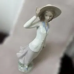 LLADRO　リヤドロ【春のそよ風】2　H=32　リアドロ　インテリア　Ｌ593 LLADRO リヤドロ【春のそよ風】2 H=32 リアドロ インテリア L593