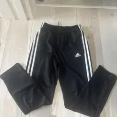 adidas ストライプジャージ 黒