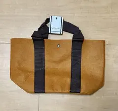 Item thumbnail for item 70032ce1-df57-4f8a-8abb-774355497b35